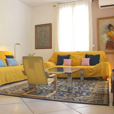 Unique : Exceptionnelle Demeure Bourgeoise Au Coeur Du Centre Ville. Perpignan