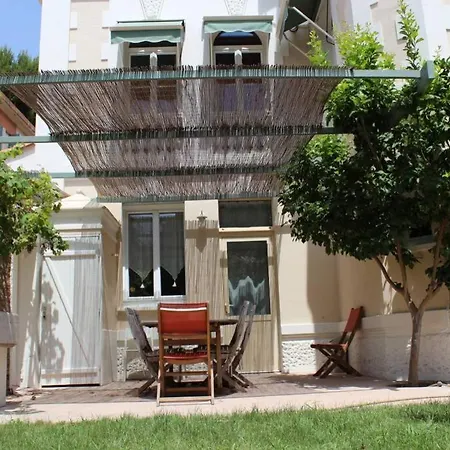 Unique : Exceptionnelle Demeure Bourgeoise Au Coeur Du Centre Ville. Villa Perpignan